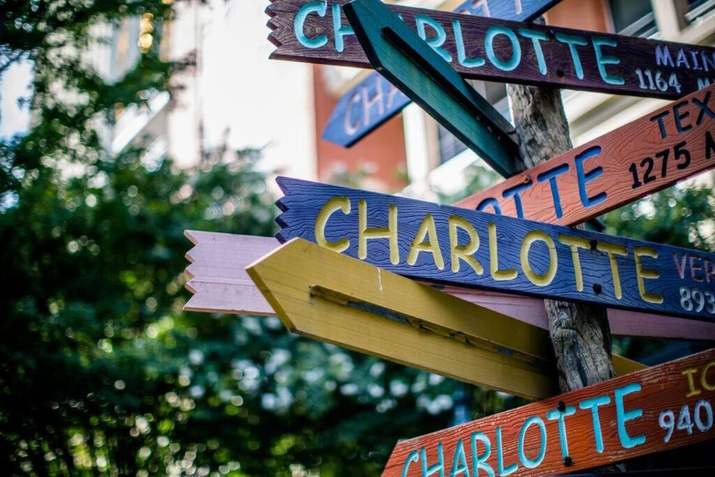 Townhouse In Uptown King Bed-Wi-Fi-Free Parking-Pool Apartment Charlotte Exterior photo