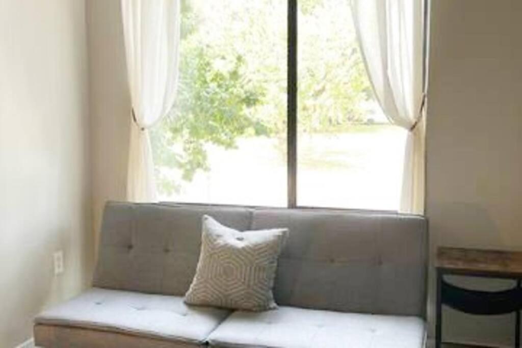 Townhouse In Uptown King Bed-Wi-Fi-Free Parking-Pool Apartment Charlotte Exterior photo